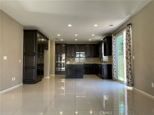 159 Fieldwood, Irvine, CA 92618