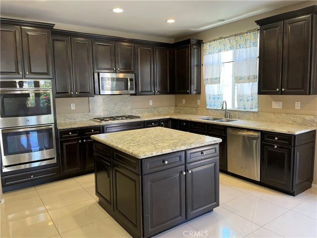 159 Fieldwood, Irvine, CA 92618