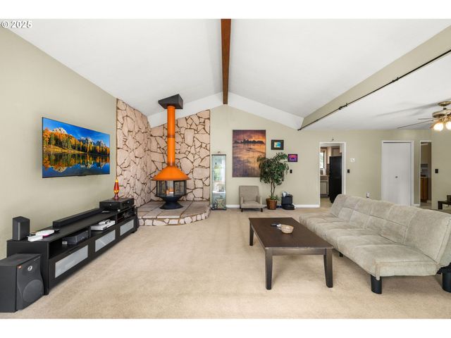 18665 Sw Honeywood Dr, Beaverton, OR 97003