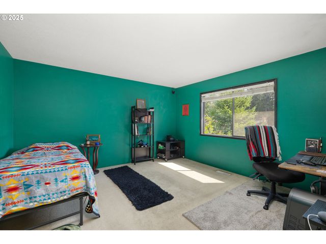 18665 Sw Honeywood Dr, Beaverton, OR 97003