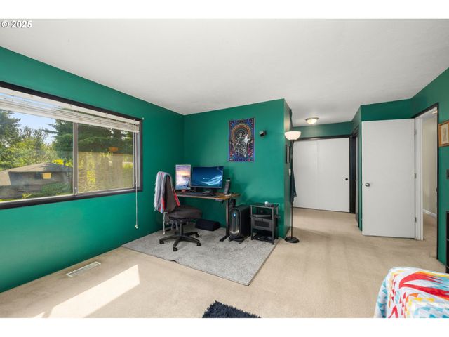 18665 Sw Honeywood Dr, Beaverton, OR 97003