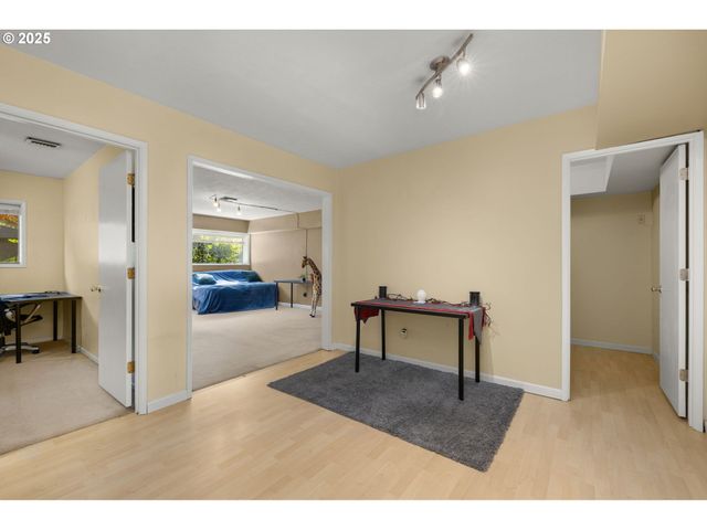 18665 Sw Honeywood Dr, Beaverton, OR 97003