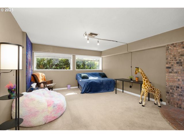 18665 Sw Honeywood Dr, Beaverton, OR 97003