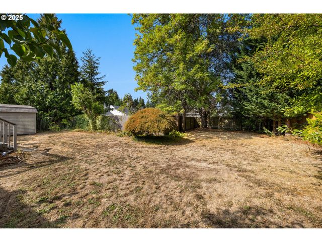 18665 Sw Honeywood Dr, Beaverton, OR 97003