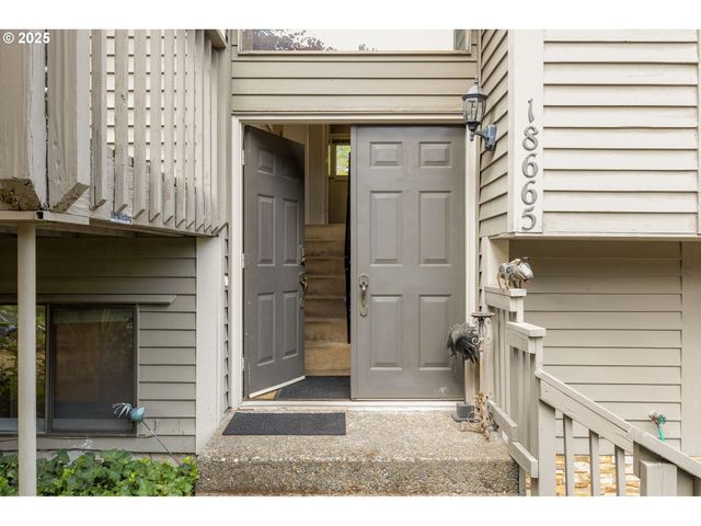 18665 Sw Honeywood Dr, Beaverton, OR 97003