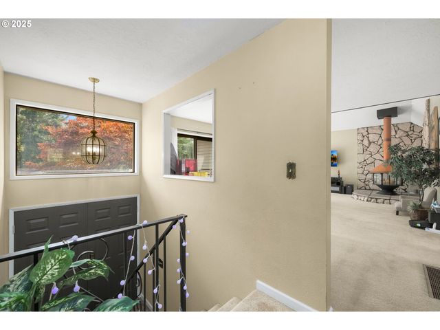 18665 Sw Honeywood Dr, Beaverton, OR 97003