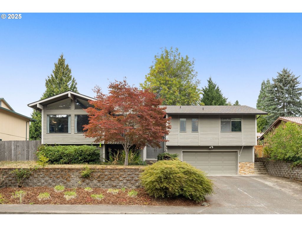 18665 Sw Honeywood Dr, Beaverton, OR 97003