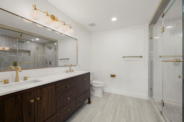 8202 Glencrest Street, Houston, TX 77061