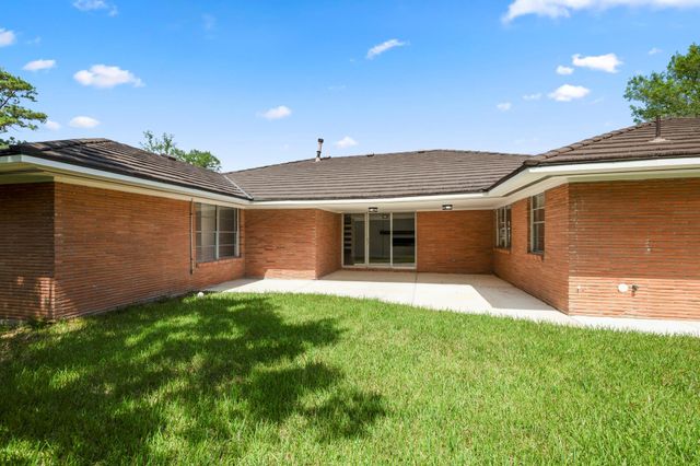 8202 Glencrest Street, Houston, TX 77061