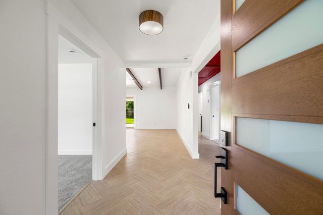 8202 Glencrest Street, Houston, TX 77061