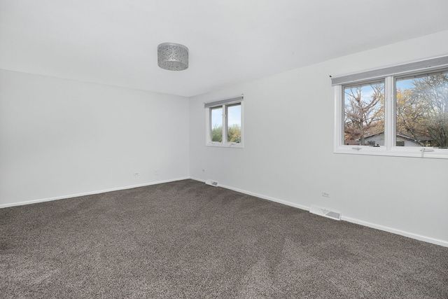 806 Hillview Drive, Lemont, IL 60439