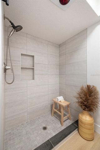 214 LORRAINE AVENUE, Venice, FL 34293