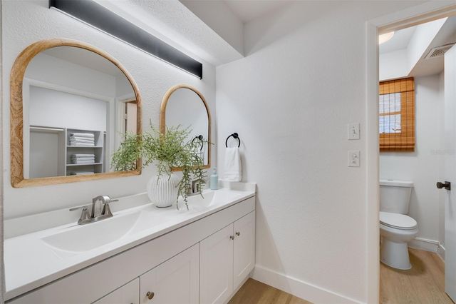 214 LORRAINE AVENUE, Venice, FL 34293