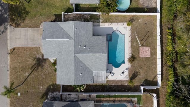 214 LORRAINE AVENUE, Venice, FL 34293