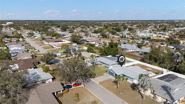 214 LORRAINE AVENUE, Venice, FL 34293