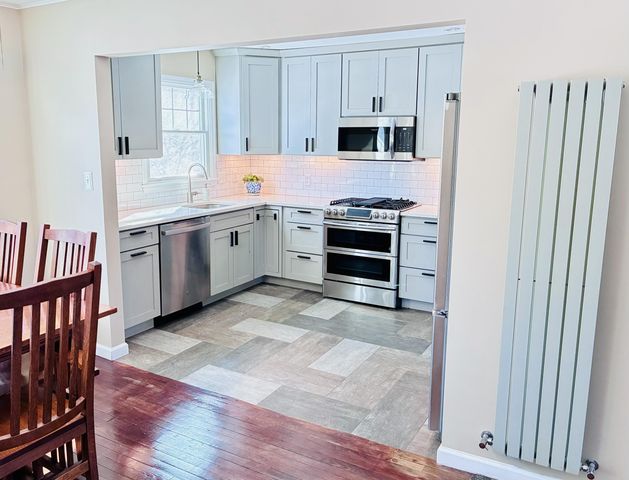 42 Lakeshore Drive, Plattsburgh, NY 12901