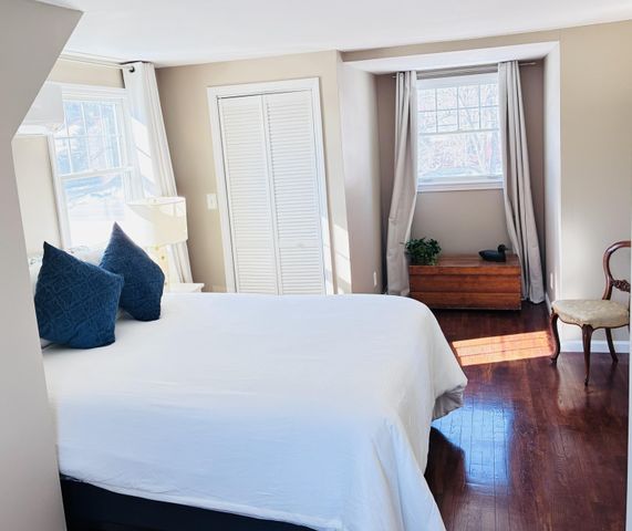 42 Lakeshore Drive, Plattsburgh, NY 12901