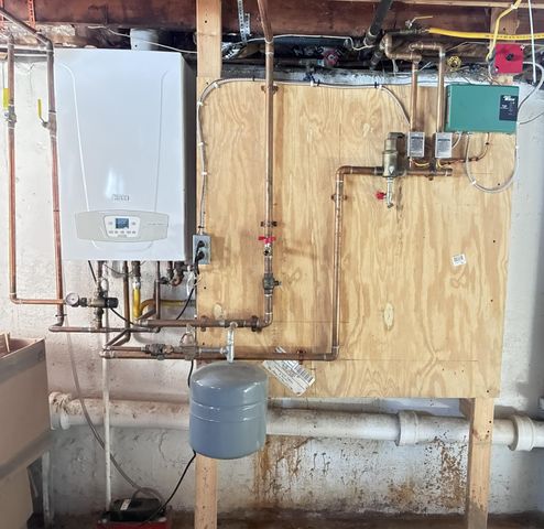 42 Lakeshore Drive, Plattsburgh, NY 12901