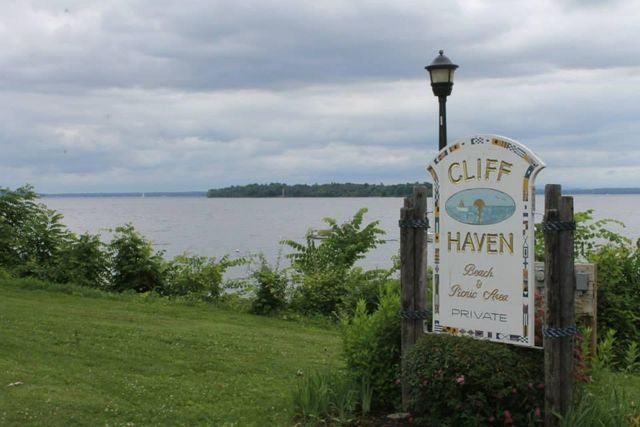 42 Lakeshore Drive, Plattsburgh, NY 12901