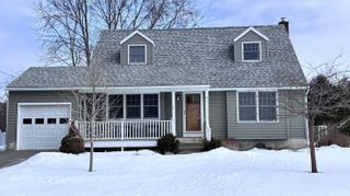 42 Lakeshore Drive, Plattsburgh, NY 12901