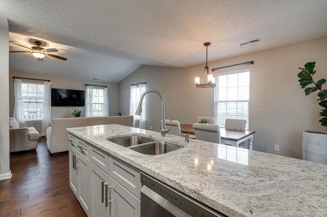 203 Darvin Lane, Lafayette, GA 30728