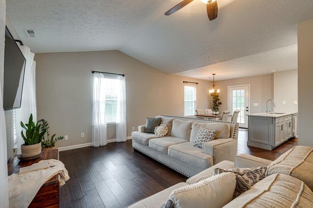 203 Darvin Lane, Lafayette, GA 30728