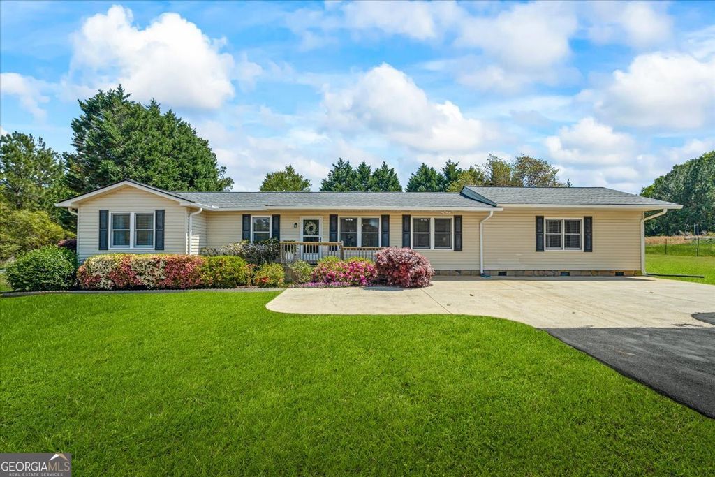 424 N Green Circle, Mcdonough, GA 30252