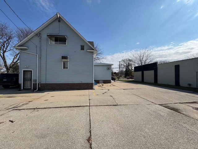 2911 Court Street, Saginaw, MI 48602