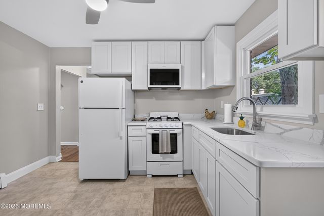 67 Beacon Boulevard, Keansburg, NJ 07734