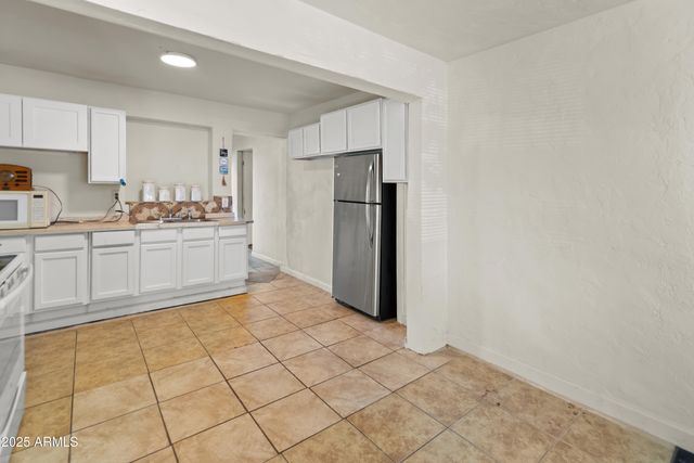 1144 E SUNNYSLOPE Lane, Phoenix, AZ 85020