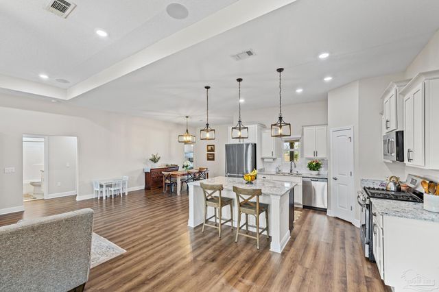 4104 Lower Walk Ln, Milton, FL 32583