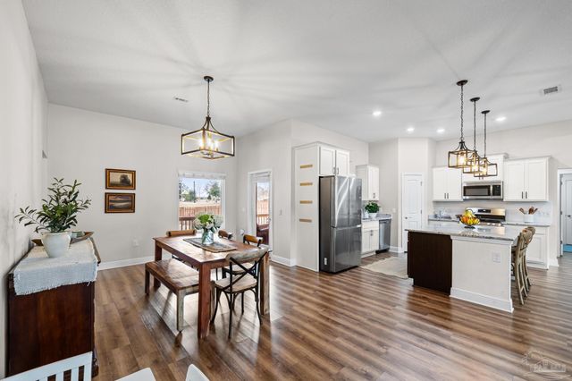 4104 Lower Walk Ln, Milton, FL 32583