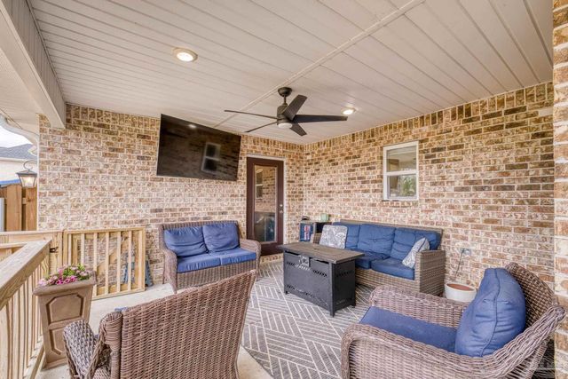 4104 Lower Walk Ln, Milton, FL 32583