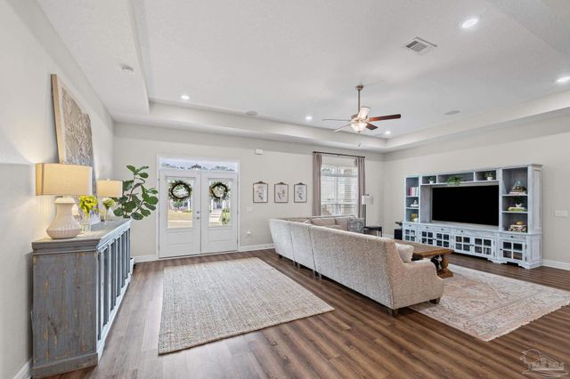 4104 Lower Walk Ln, Milton, FL 32583