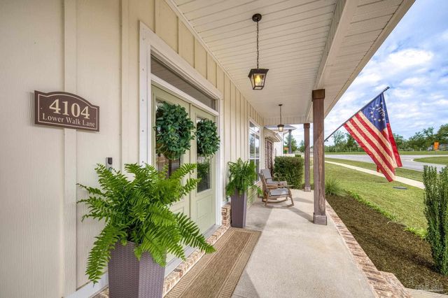 4104 Lower Walk Ln, Milton, FL 32583