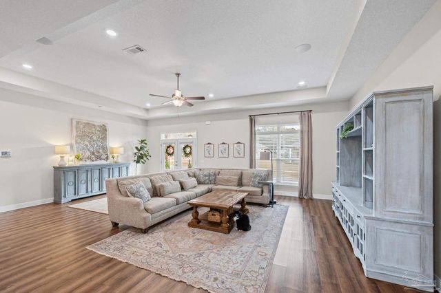 4104 Lower Walk Ln, Milton, FL 32583