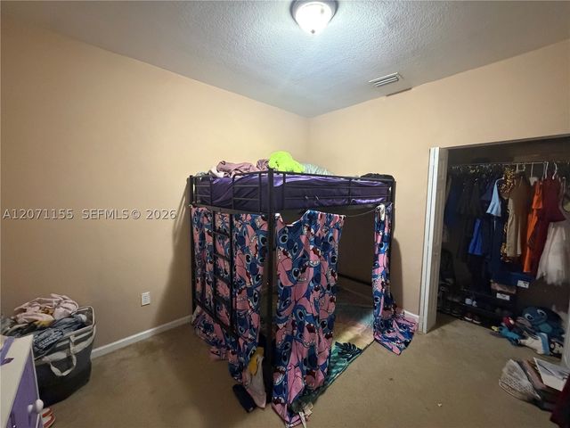 550 Saint Tropez Ln, Margate, FL 33068
