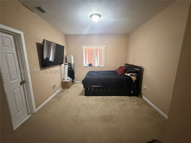 550 Saint Tropez Ln, Margate, FL 33068