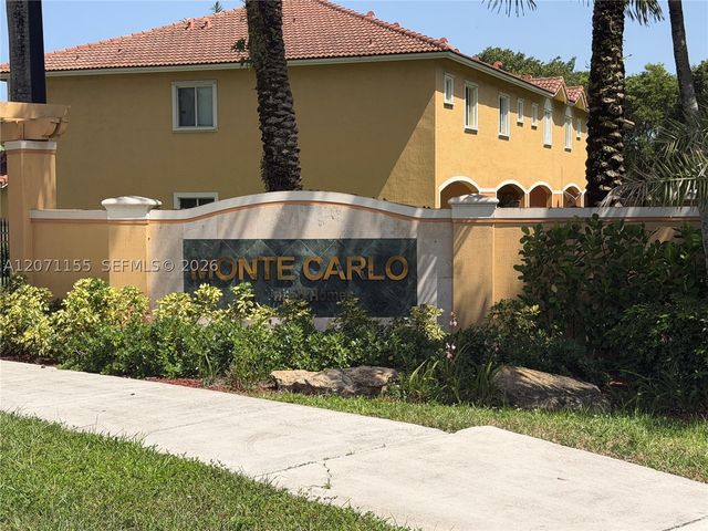 550 Saint Tropez Ln, Margate, FL 33068