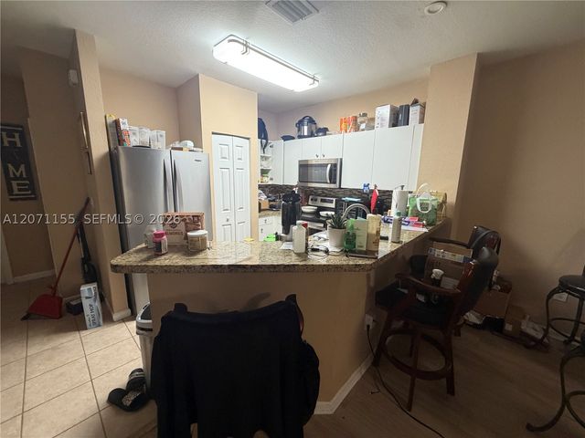 550 Saint Tropez Ln, Margate, FL 33068