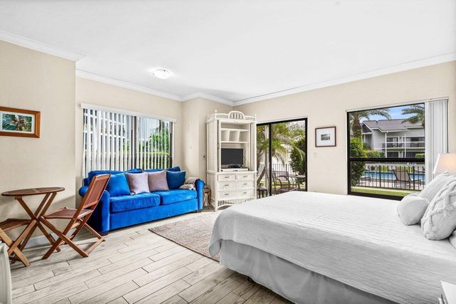 11863 Wimbledon Circle 432, Wellington, FL 33414