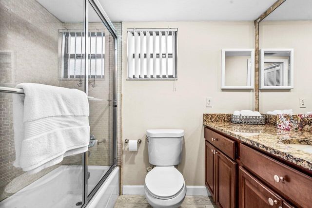 11863 Wimbledon Circle 432, Wellington, FL 33414