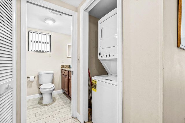11863 Wimbledon Circle 432, Wellington, FL 33414