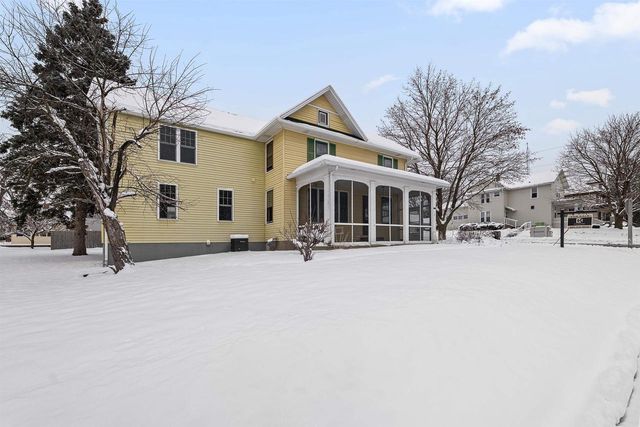 701 N Center Street, Beaver Dam, WI 53916
