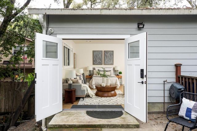 240 Glenwood Avenue, Woodside, CA 94062