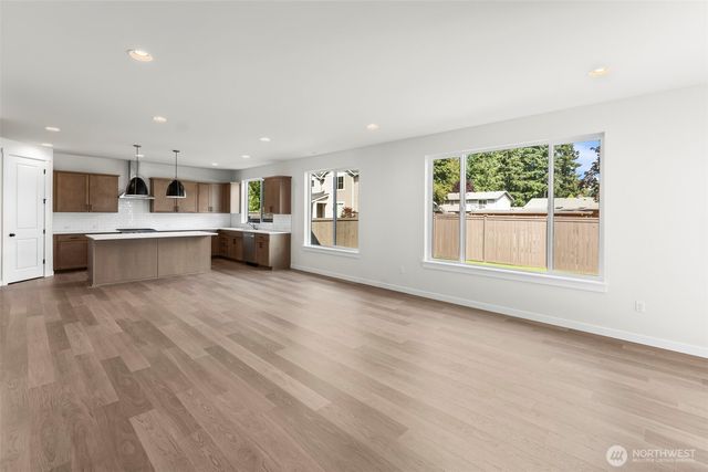 15306 106th Avenue E, Puyallup, WA 98374