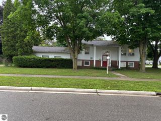 250 Purdy Drive, Alma, MI 48801