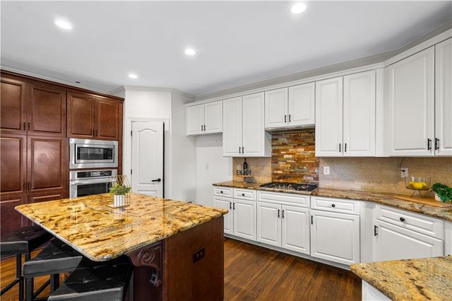 3713 Lake Edge Drive, Suwanee, GA 30024