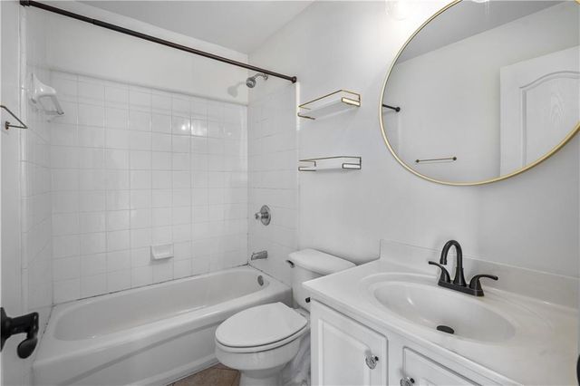 3713 Lake Edge Drive, Suwanee, GA 30024