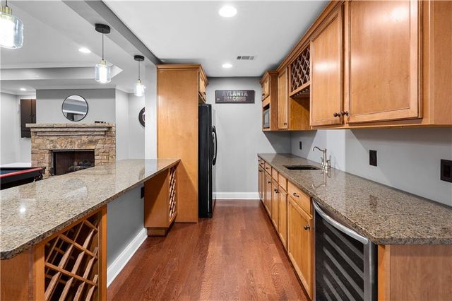 3713 Lake Edge Drive, Suwanee, GA 30024